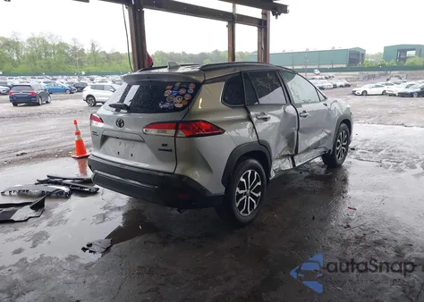 2024 Toyota Corolla Cross Hybrid Se z USA, uszkodzony, nr VIN 7MUFBABG8RV062363